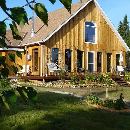 Bed and Breakfast Gite De La Riviere Шибугамо Экстерьер фото
