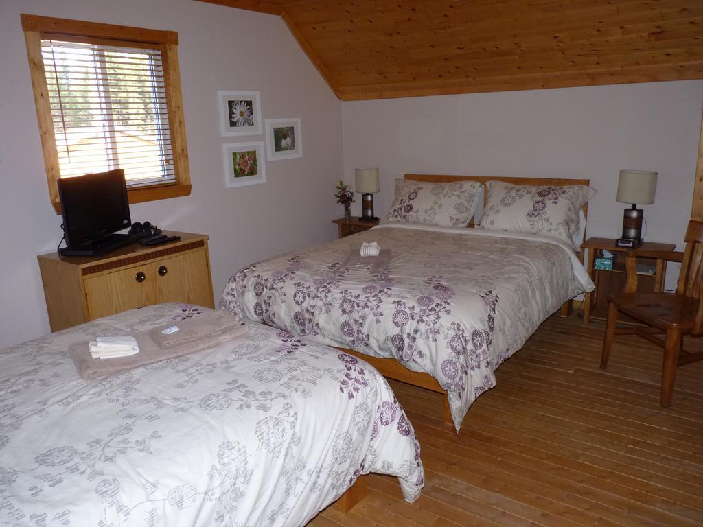 Bed and Breakfast Gite De La Riviere Шибугамо Экстерьер фото