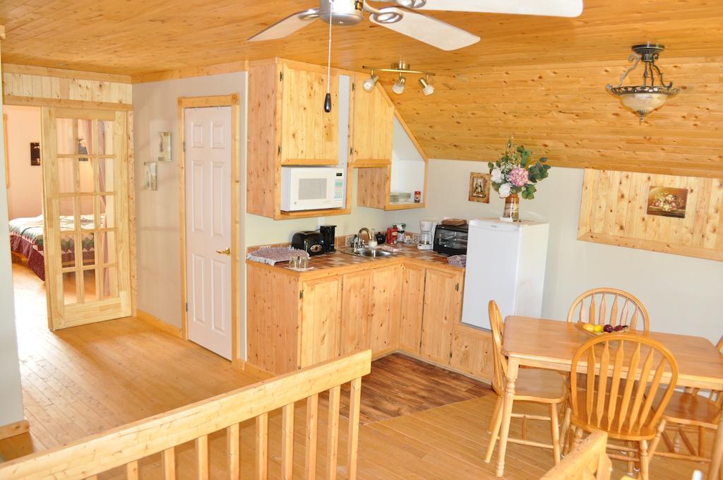 Bed and Breakfast Gite De La Riviere Шибугамо Экстерьер фото